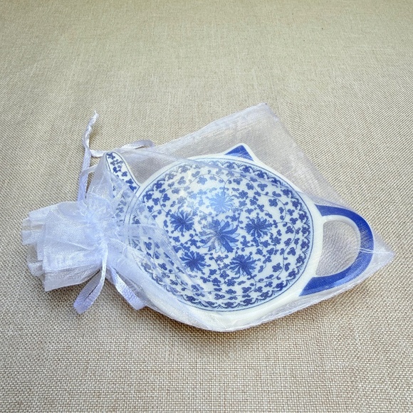 Other - Blue and White Teapot Shaped Teabag Holder in Gift Bag